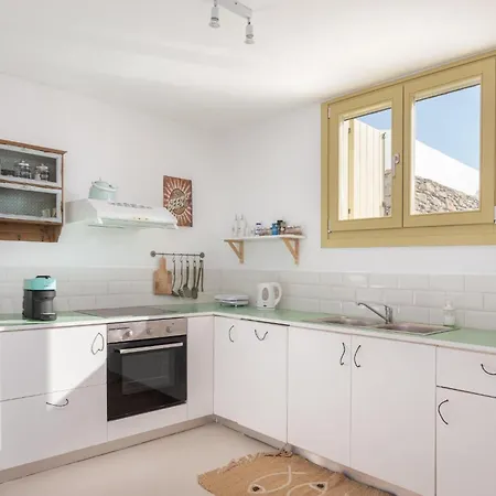 Kastella Sunset Four 别墅 *