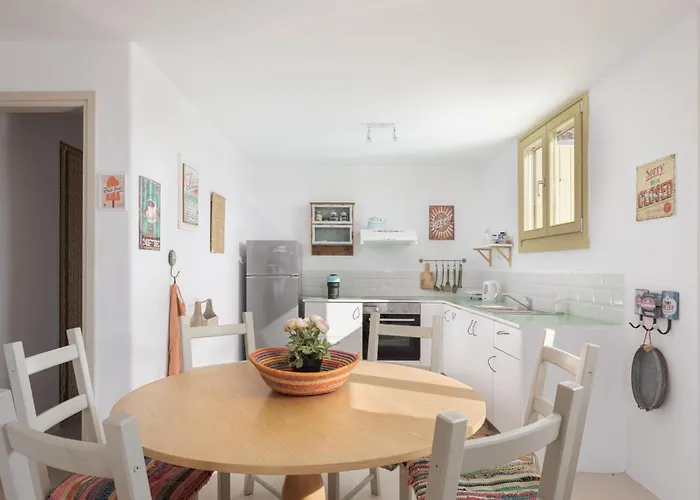 Kastella Sunset Four ヴィラ